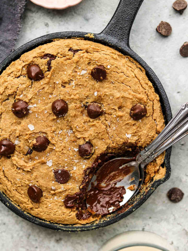 chocolate chip cookie skillet with spoon
