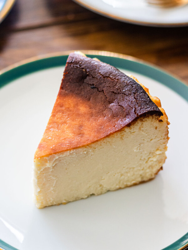 cheesecake on a dessert plate